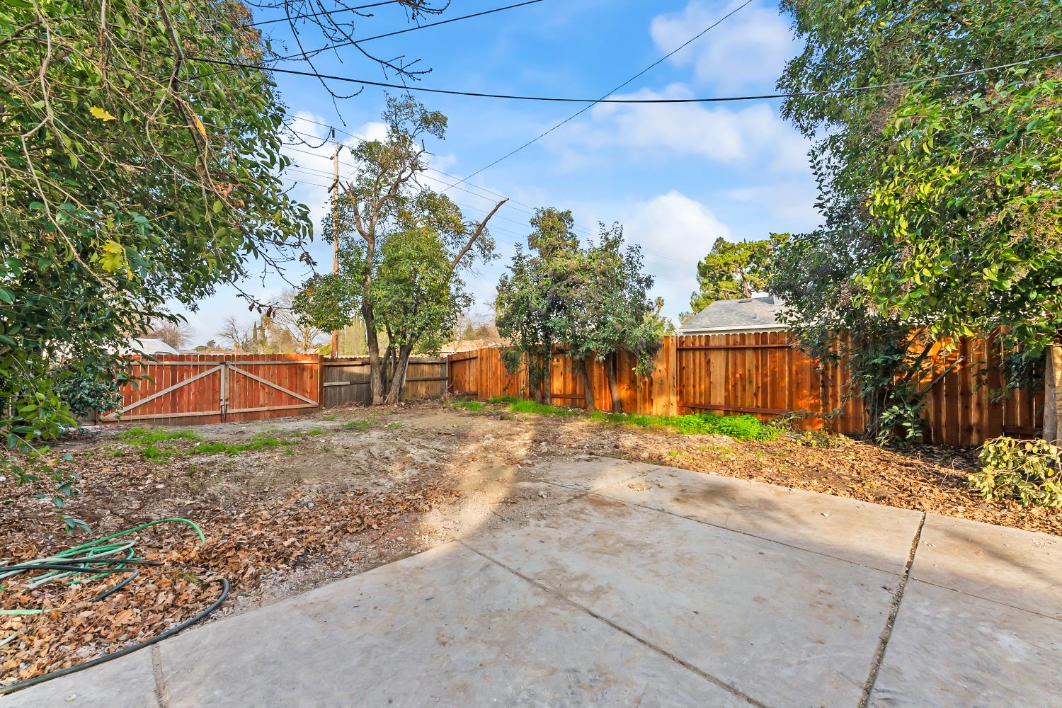 4817 Concord Road Sacramento, CA 95820 - Photo 30 of 38 Large yard with RV access.