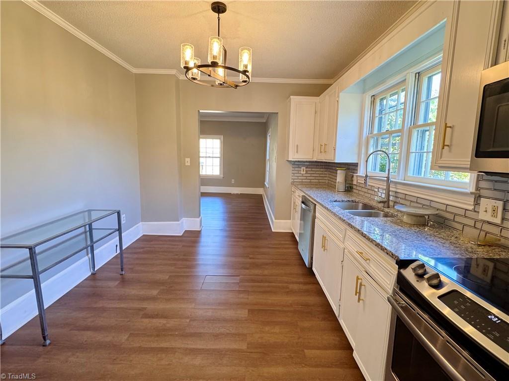 531 Elk Spur Street Elkin, NC 28621 - Photo 7 of 20