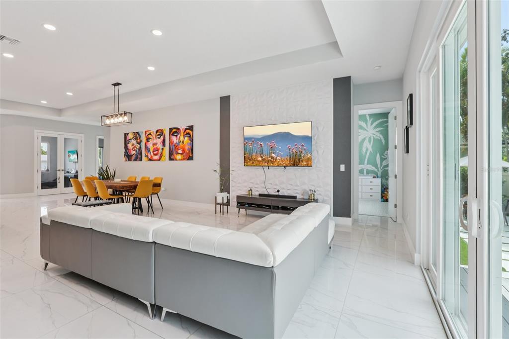 352 Mehlenbacher Road Belleair, FL 33756 - Photo 12 of 88