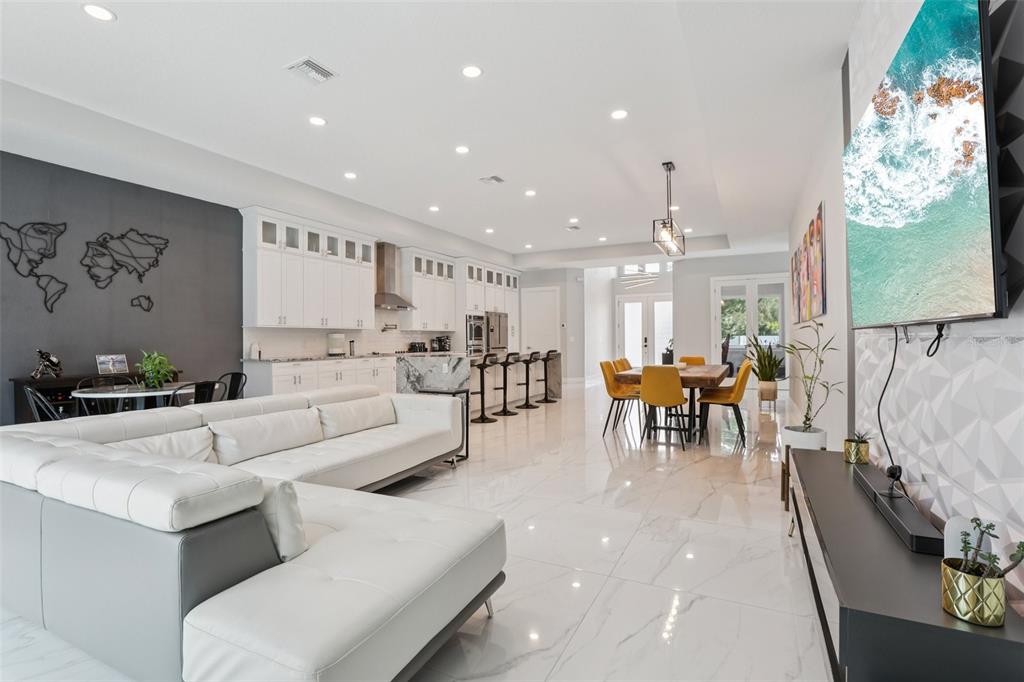 352 Mehlenbacher Road Belleair, FL 33756 - Photo 13 of 88