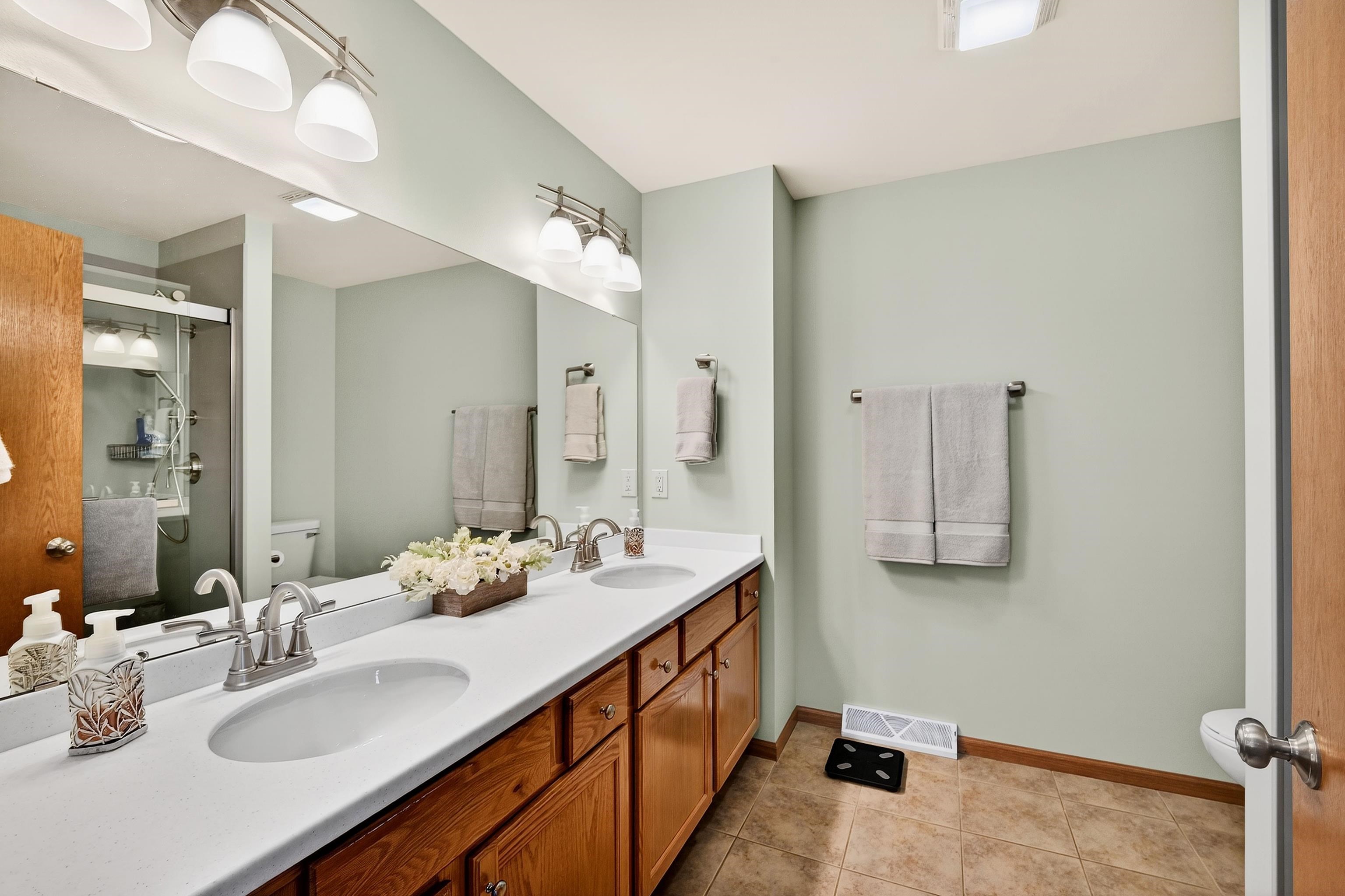 5124 Merwood Lane Madison, WI 53718 - Photo 15 of 34