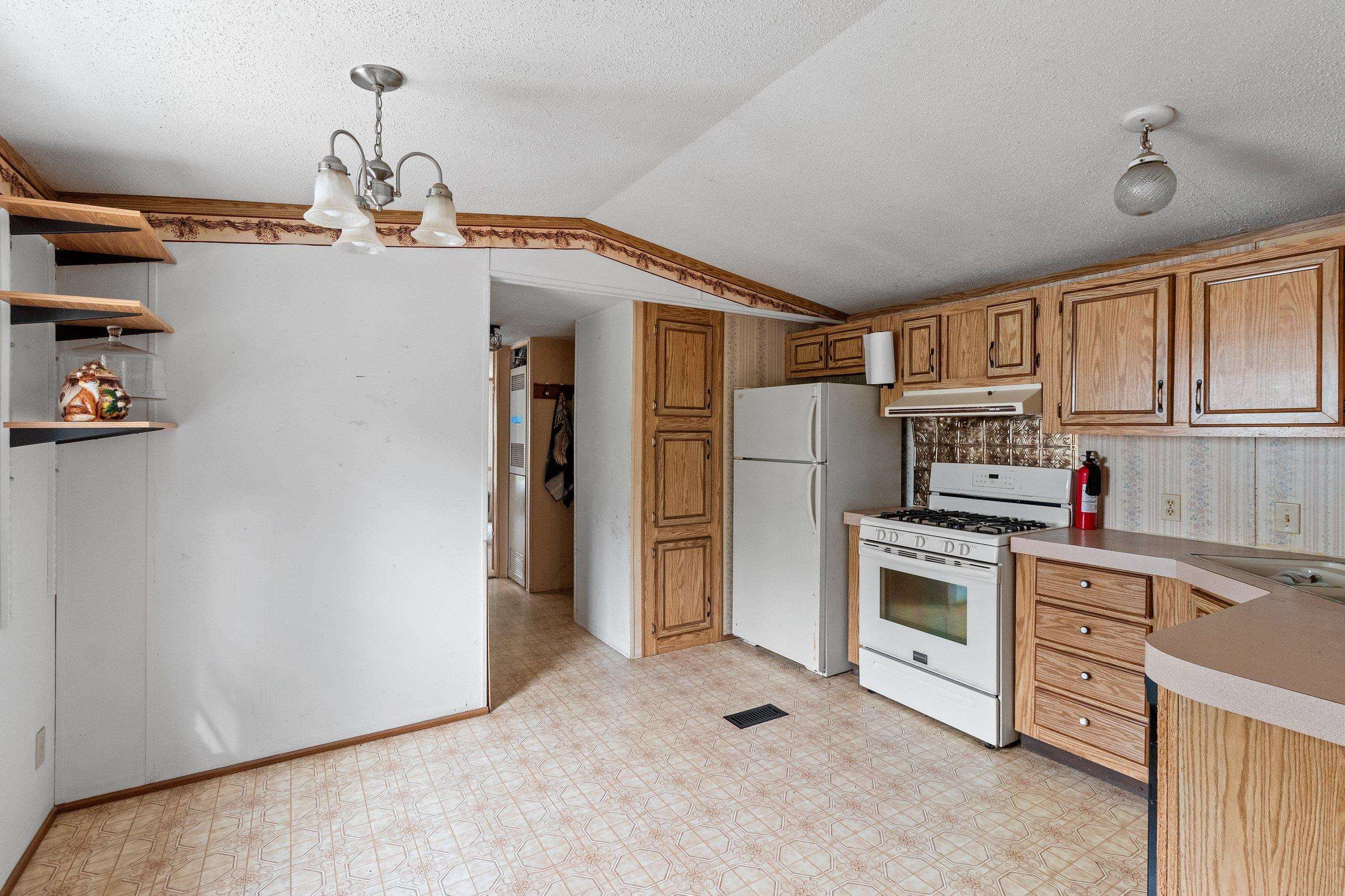 W5932 County Road R Niagara, WI 54151 - Photo 20 of 30