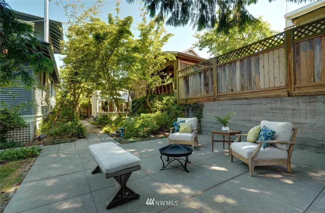 5124 1st Avenue Northwest Seattle, WA 98103 - Photo 27 of 35 a view of a backyard with furniture