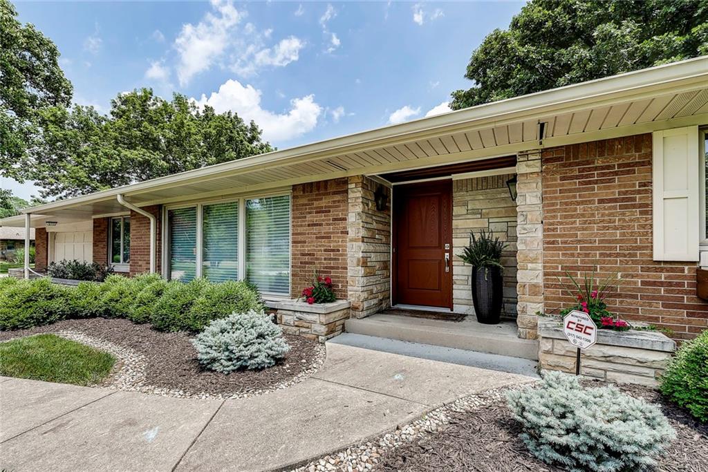 7475 Spring Mill Road Indianapolis, IN 46260 - Photo 2 of 27 Gallery Image 2