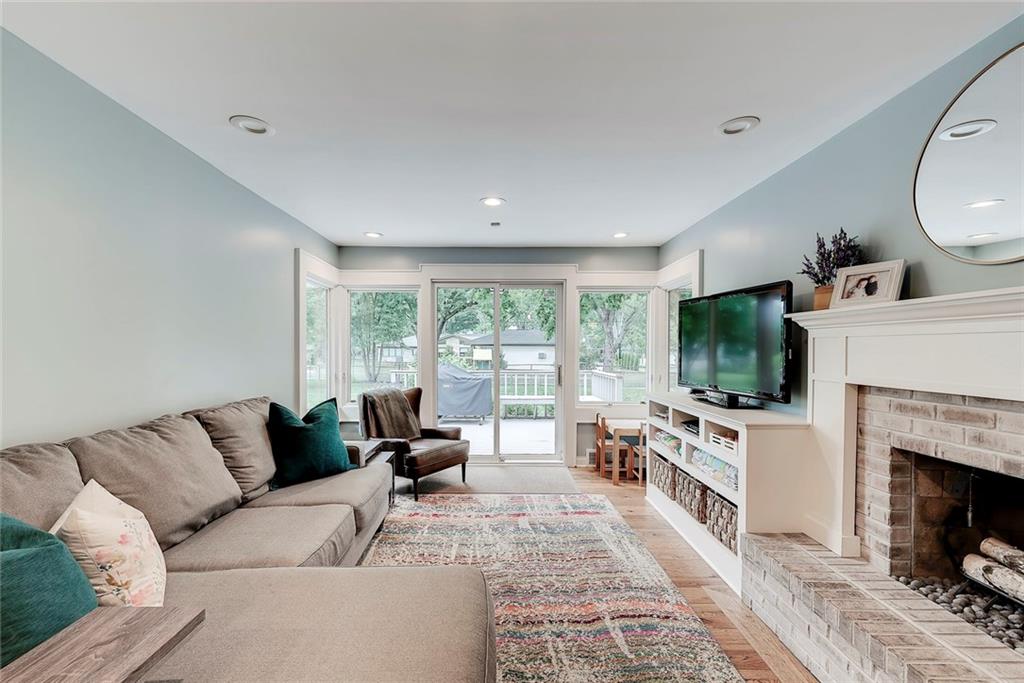 7475 Spring Mill Road Indianapolis, IN 46260 - Photo 14 of 27 Gallery Image 14