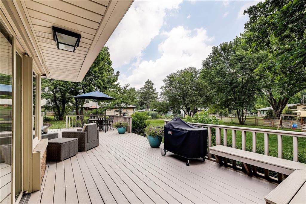 7475 Spring Mill Road Indianapolis, IN 46260 - Photo 24 of 27 Gallery Image 24