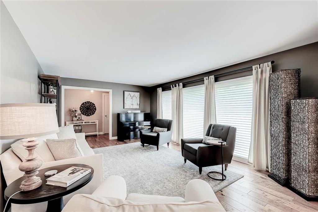 7475 Spring Mill Road Indianapolis, IN 46260 - Photo 7 of 27 Gallery Image 7