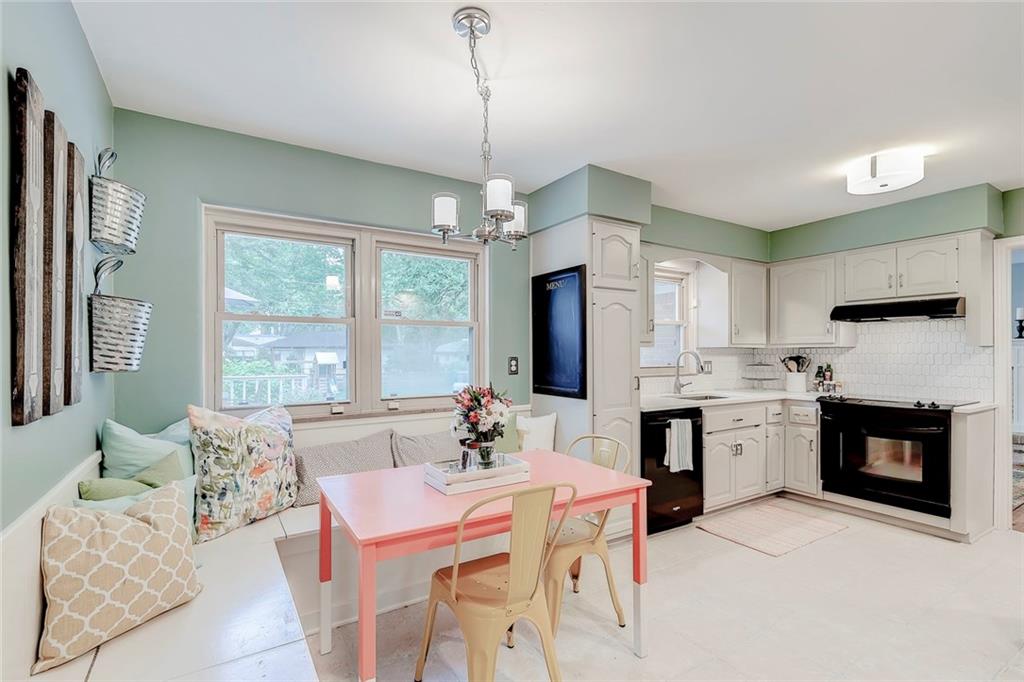 7475 Spring Mill Road Indianapolis, IN 46260 - Photo 9 of 27 Gallery Image 9