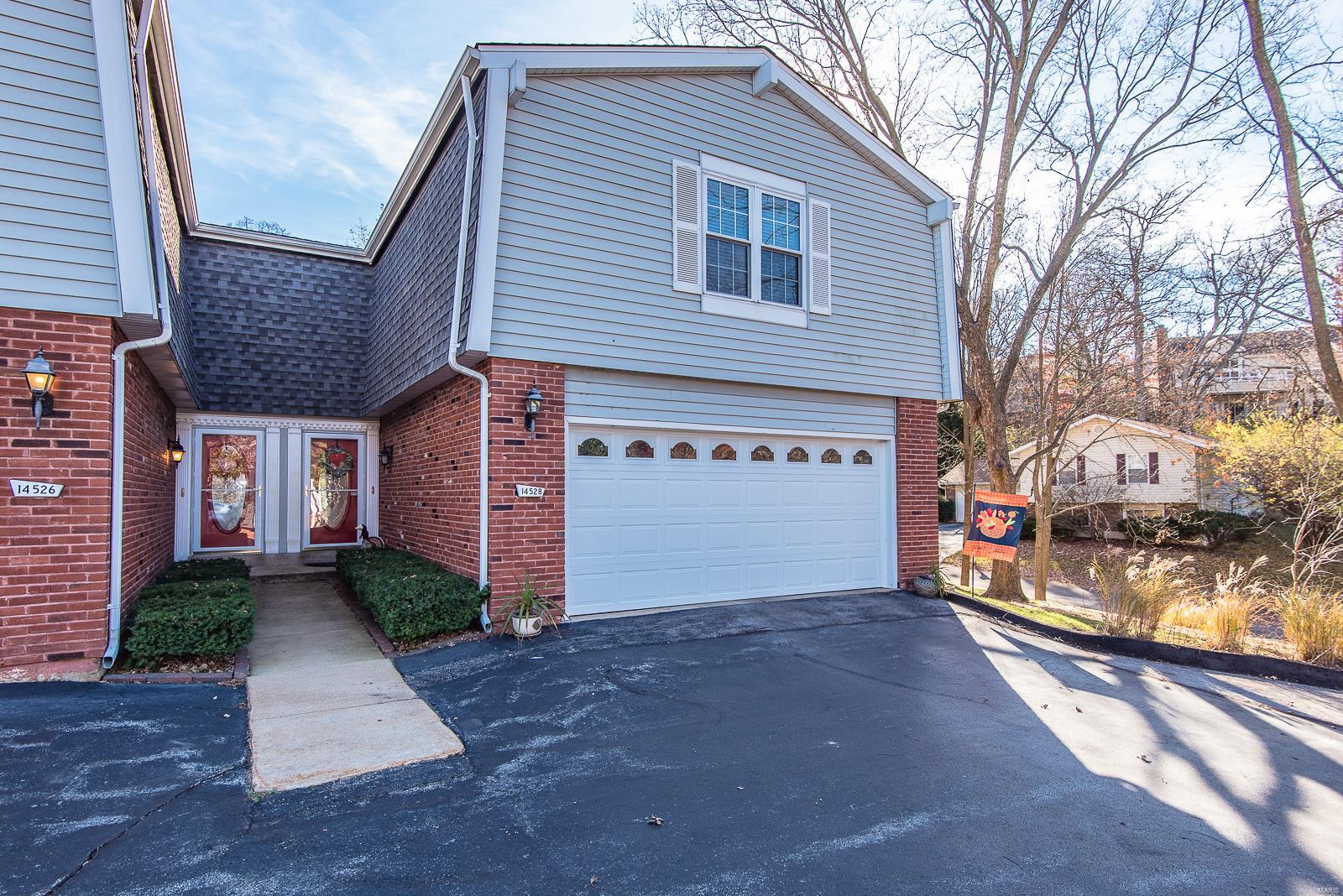 14528 Bantry Lane Chesterfield, MO 63017 - Photo 1 of 28