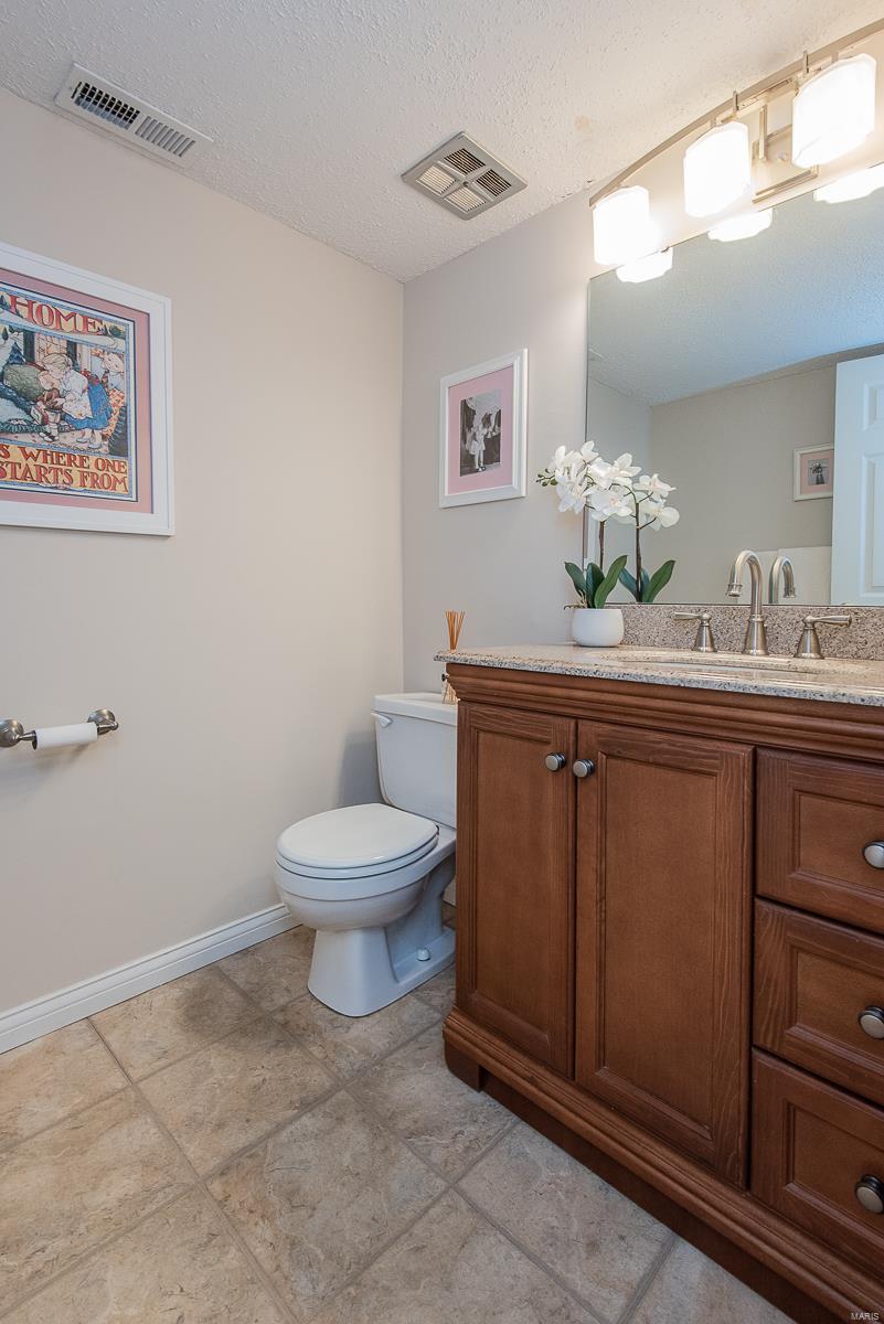 14528 Bantry Lane Chesterfield, MO 63017 - Photo 13 of 28