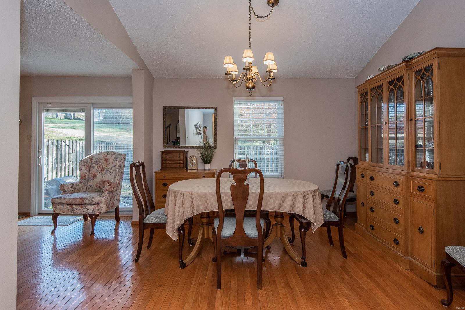 14528 Bantry Lane Chesterfield, MO 63017 - Photo 7 of 28