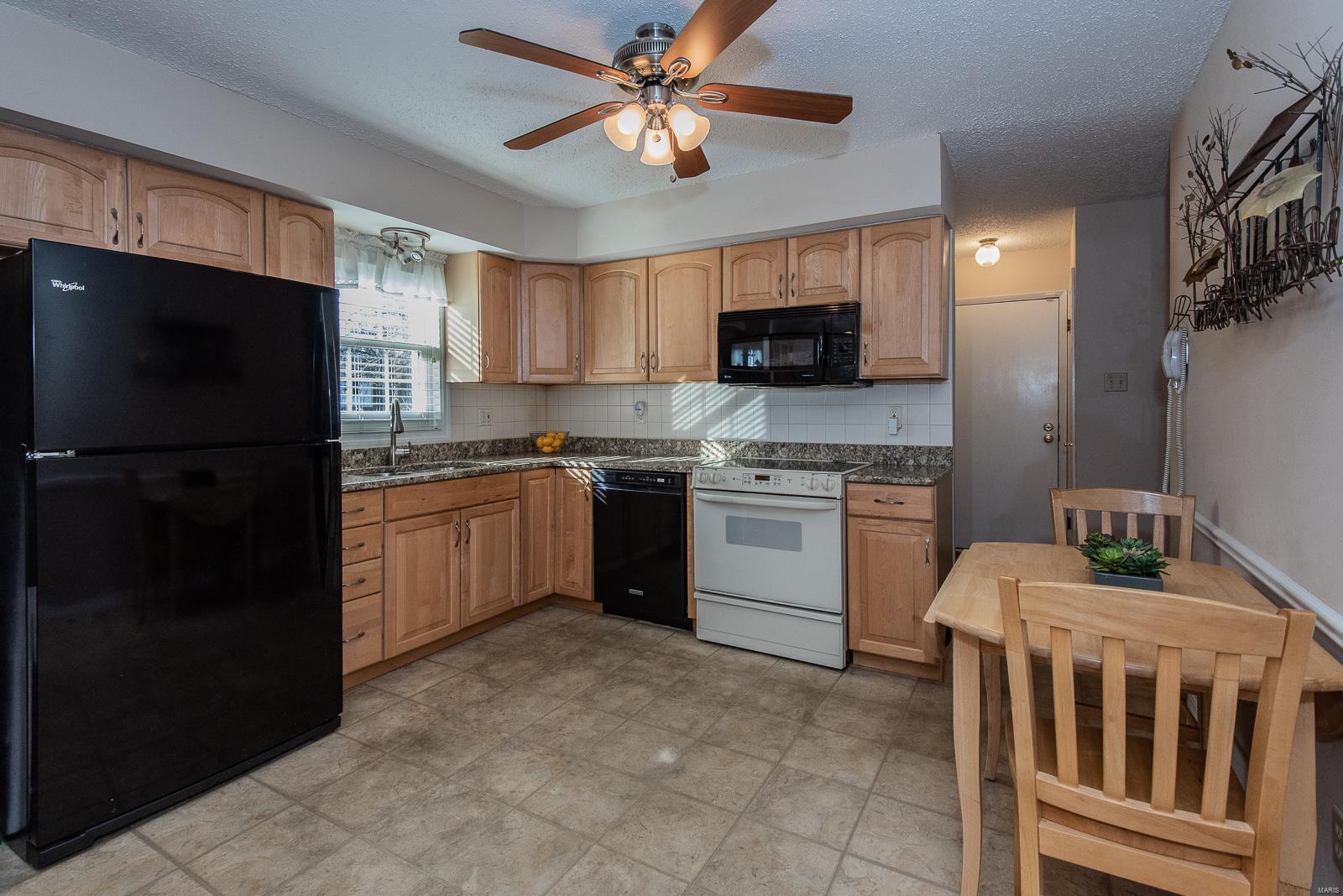 14528 Bantry Lane Chesterfield, MO 63017 - Photo 10 of 28