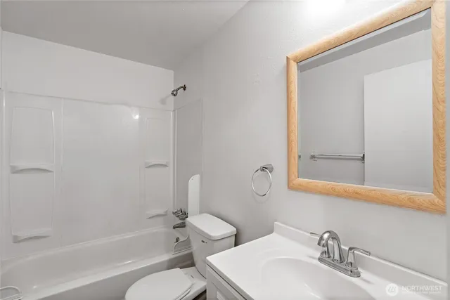 $339,950 | 10423 13th Ave Court South, Tacoma, WA 98444