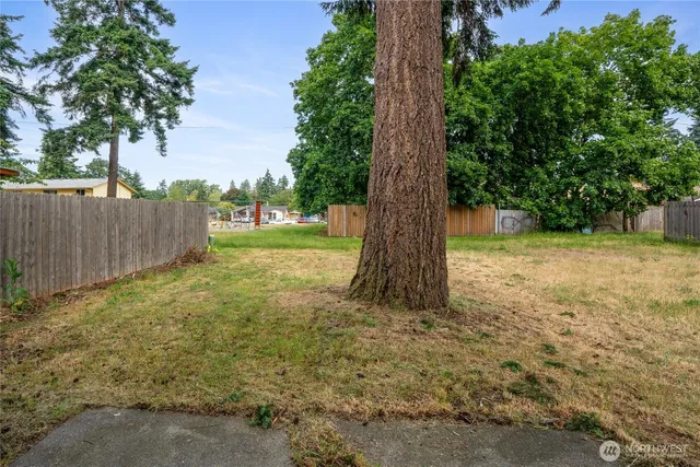 $339,950 | 10423 13th Ave Court South, Tacoma, WA 98444