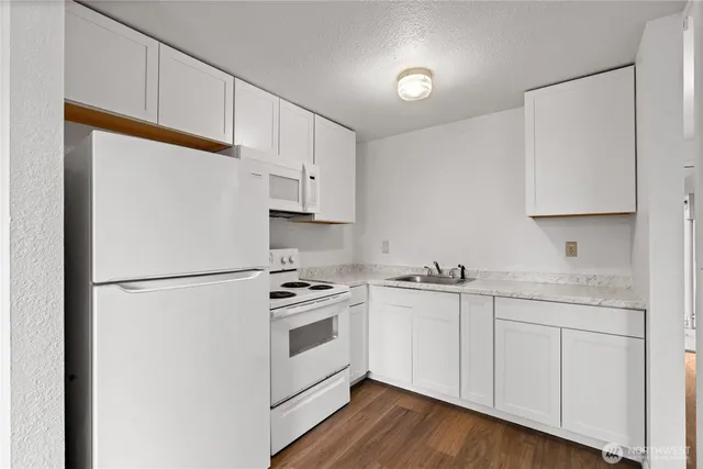 $339,950 | 10423 13th Ave Court South, Tacoma, WA 98444