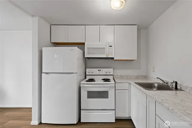 $339,950 | 10423 13th Ave Court South, Tacoma, WA 98444