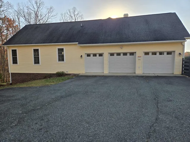 $749,900 | 1627 Country Road, Lynchburg, VA 24504