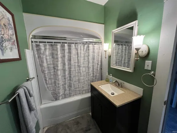 $129,900 | 550 East Main Street, Peru, IN 46970