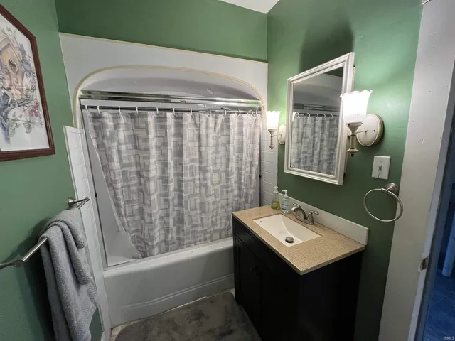 $129,900 | 550 East Main Street, Peru, IN 46970