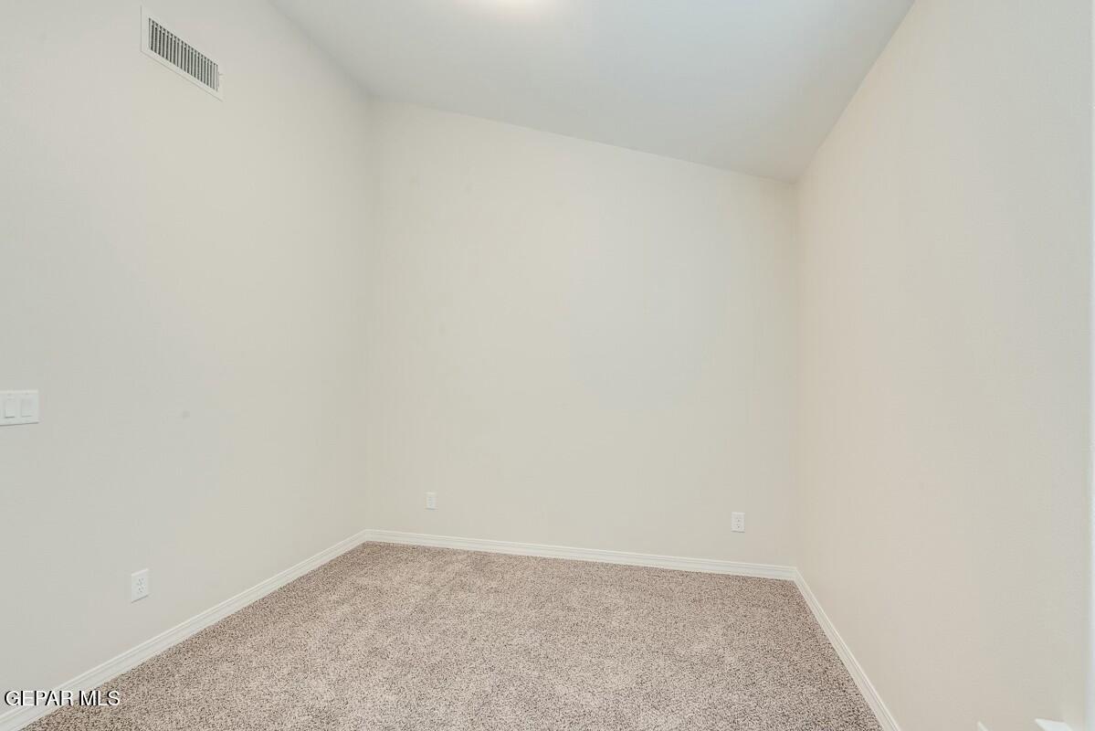 6058 Fall Ridge Street Sunland Park, NM 88008 - Photo 14 of 26