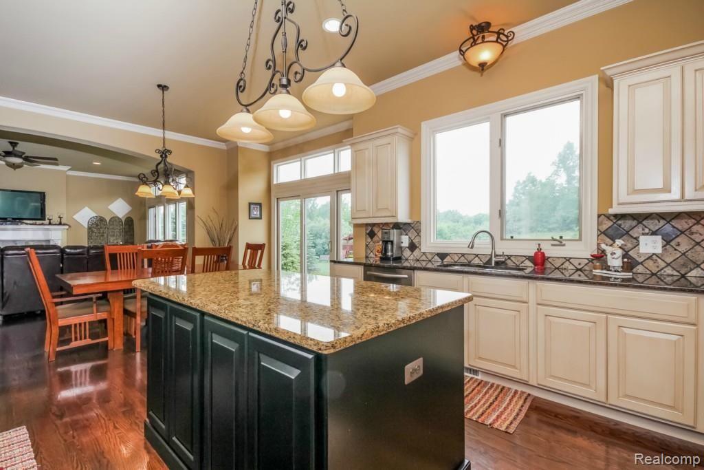 1581 Traceky Drive Rochester Hills, MI 48306 - Photo 19 of 67