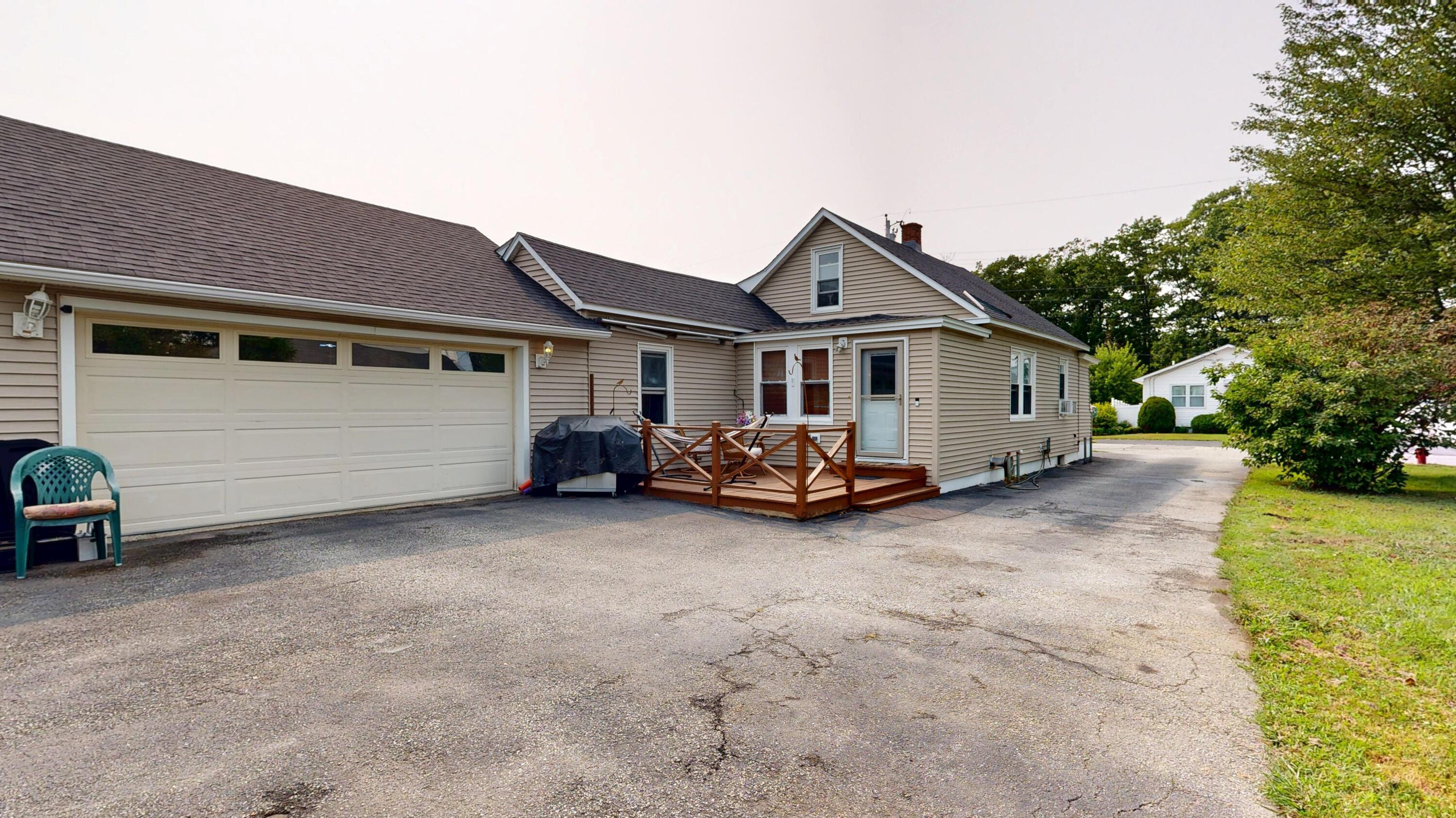 43 Rosedale Street Lewiston, ME 04240 - Photo 2 of 49 43 Rosedale St., Lewiston