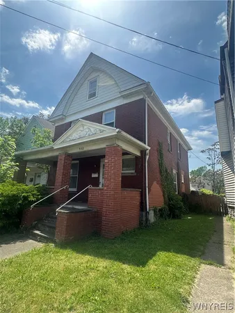 $109,000 | 532 10th Street, Niagara Falls, NY 14301