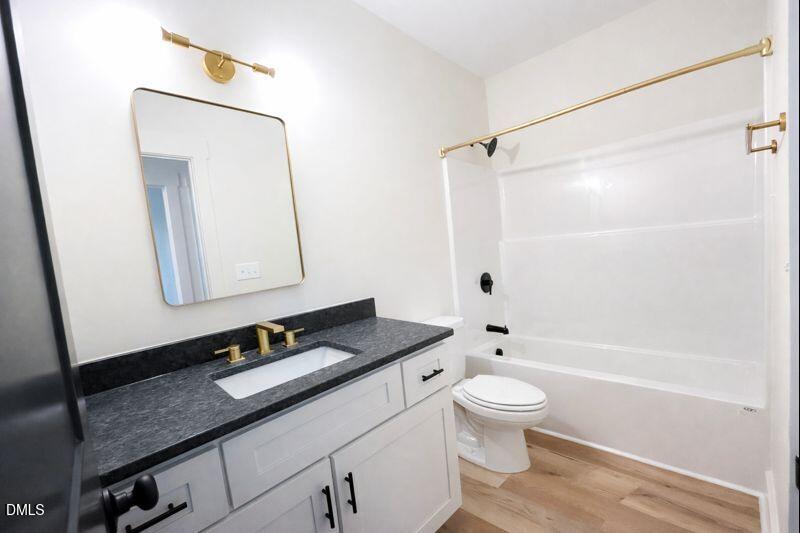 3345 Fleming Graham Road Burlington, NC 27217 - Photo 10 of 18 Guest Bath