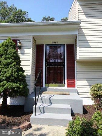 9562 Fort Foote Road Fort Washington, MD 20744 - Photo 5 of 30 Front Door & Porch