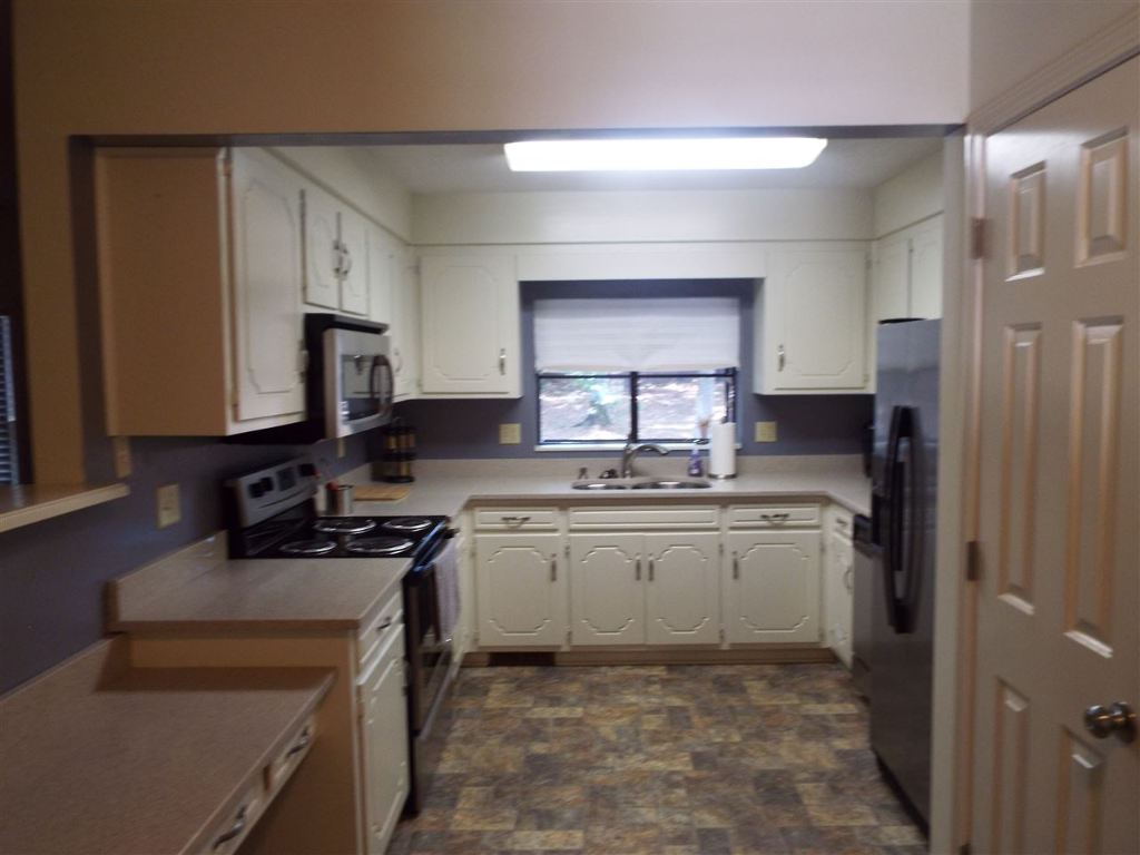 106 Ashley Road Clemson, SC 29631 - Photo 6 of 12 Gallery Image 6