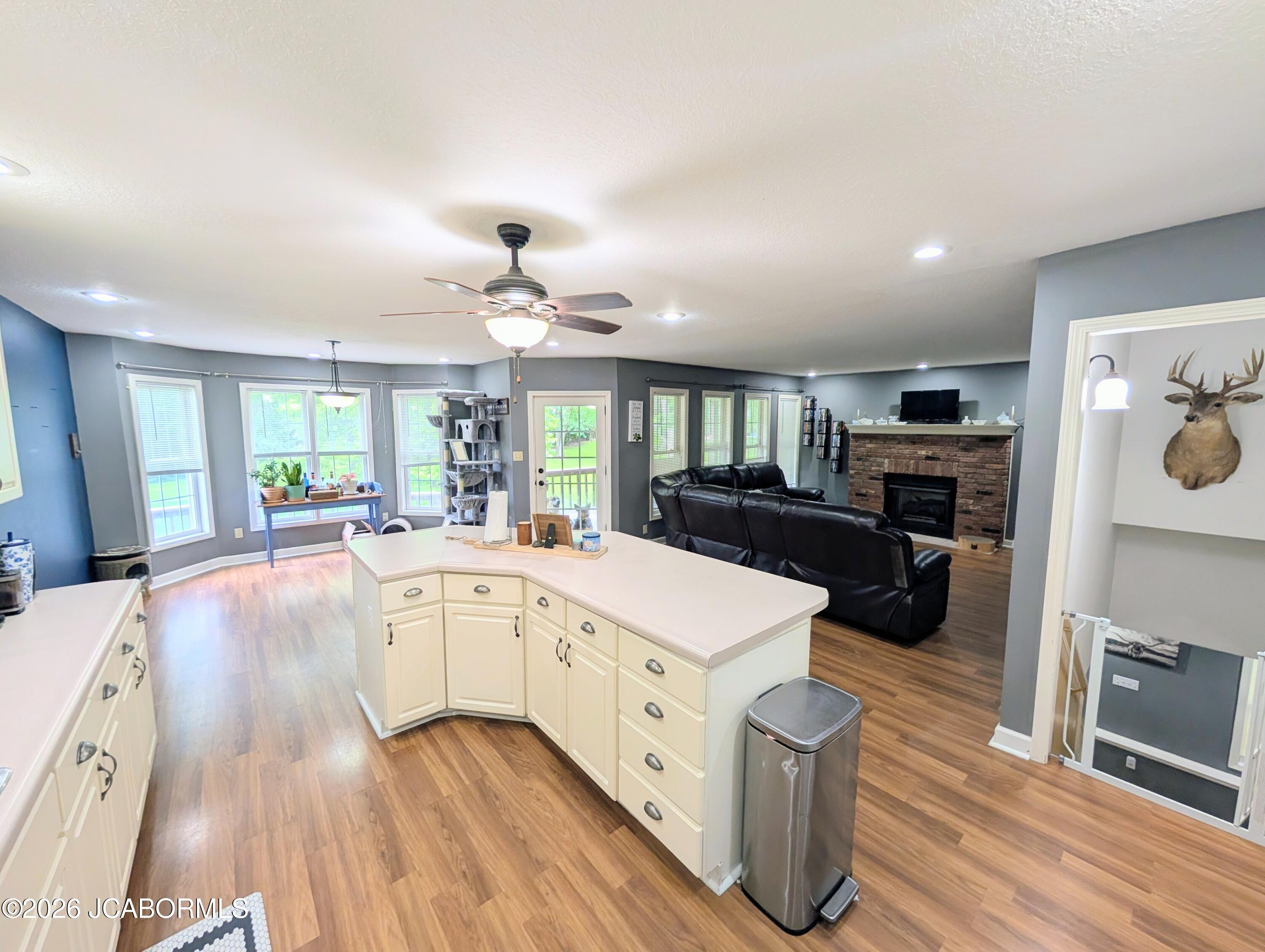 167 East Center Street Holts Summit, MO 65043 - Photo 10 of 54
