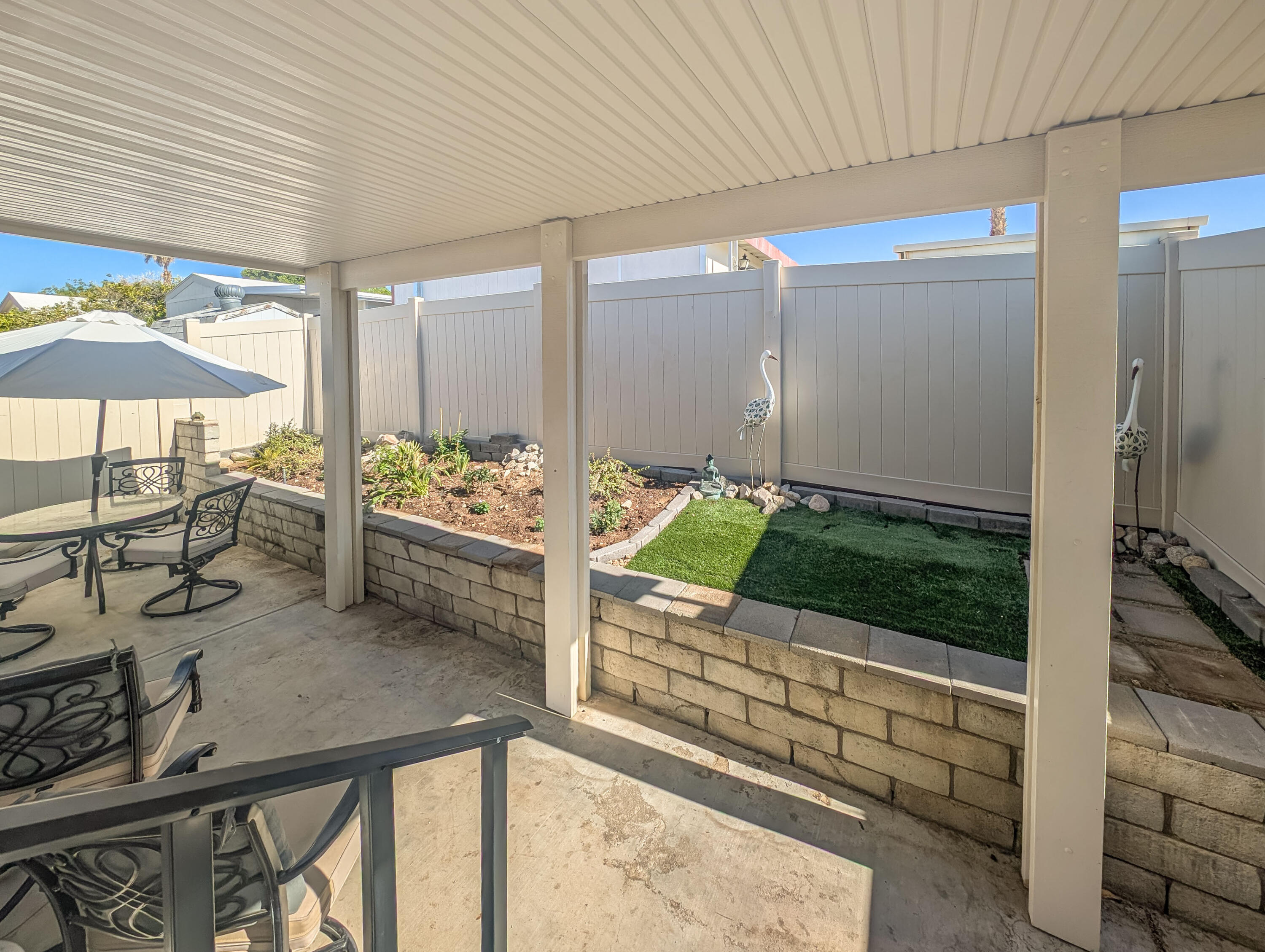 70200 Dillon Road, Unit 102 Desert Hot Springs, CA 92241 - Photo 9 of 33 9