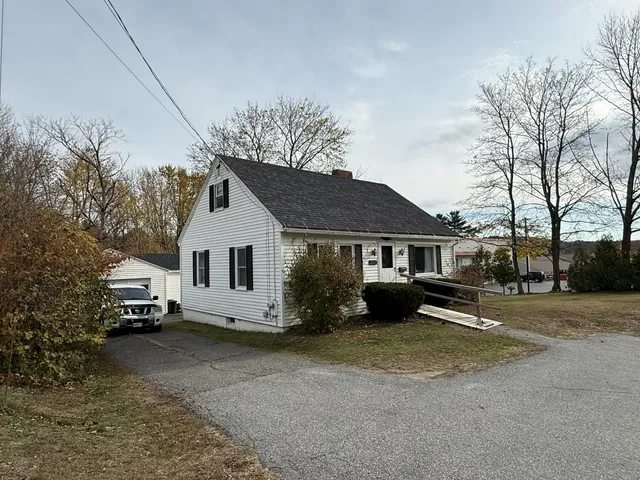$260,000 | 577 Maine Avenue, Farmingdale, ME 04344