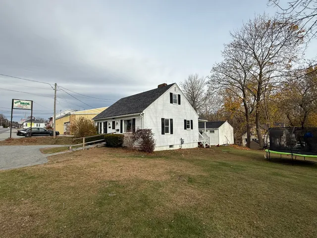 $265,000 | 577 Maine Avenue, Farmingdale, ME 04344