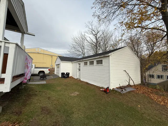 $265,000 | 577 Maine Avenue, Farmingdale, ME 04344