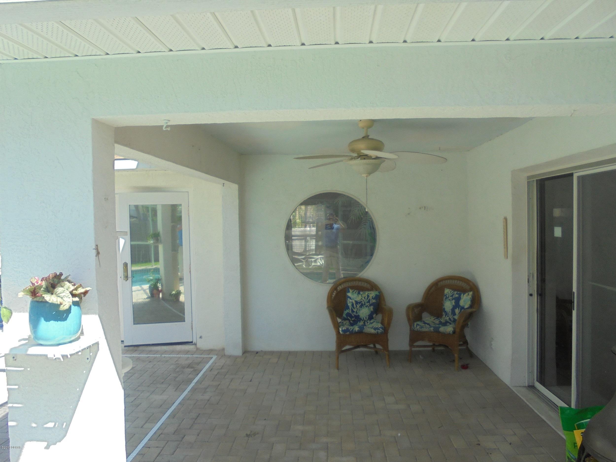 601 Newton Road Port Orange, FL 32127 - Photo 30 of 43 COVERED PATIO