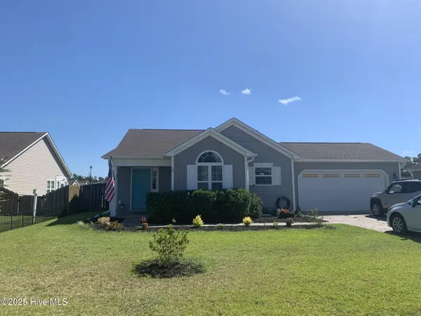 $2,200 | 39 Preswick Drive, Rocky Point, NC 28457