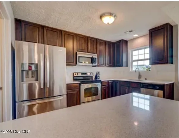 $2,200 | 39 Preswick Drive, Rocky Point, NC 28457
