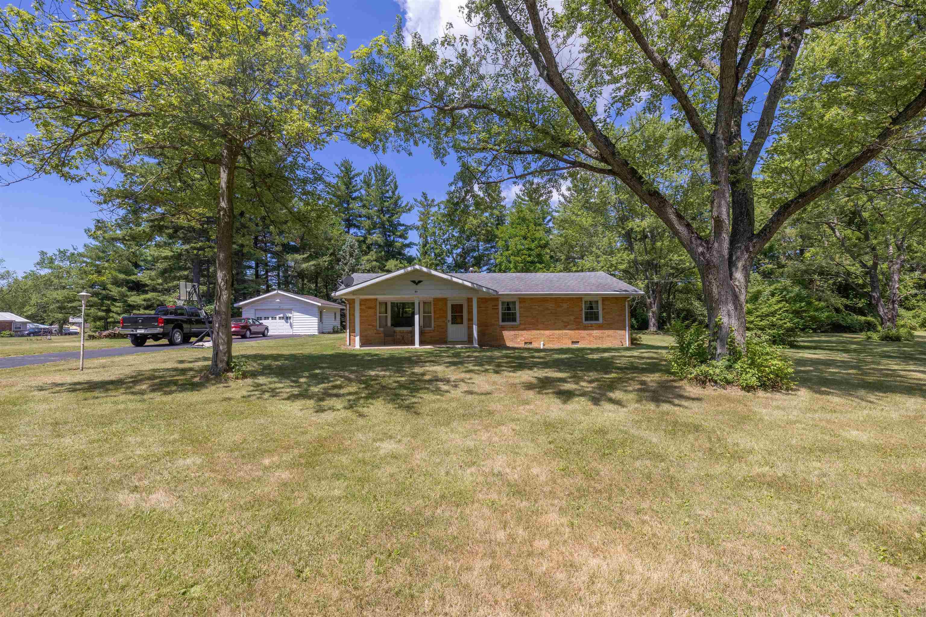 803 North Claypool Road Muncie, IN 47303 - Photo 2 of 14