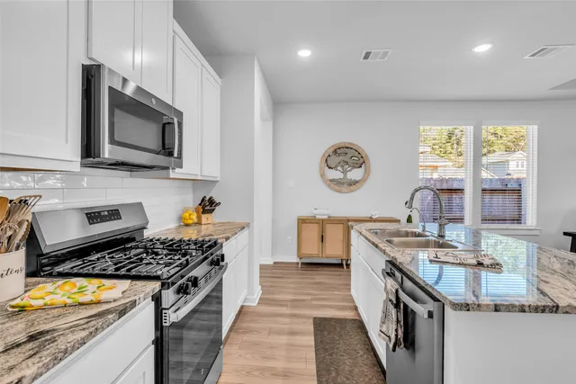 $285,000 | 2818 Bluebonnet Ridge Drive, Conroe, TX 77304