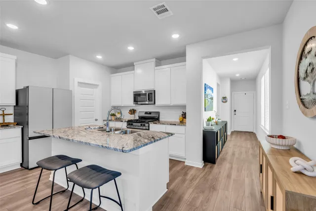 $285,000 | 2818 Bluebonnet Ridge Drive, Conroe, TX 77304