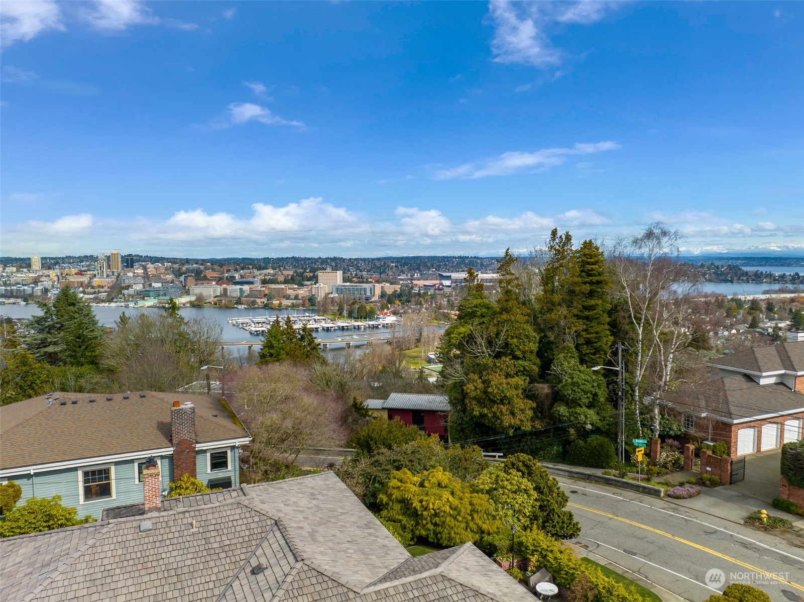 1941 15th Avenue East Seattle, WA 98112 - Photo 10 of 37 a view of a city