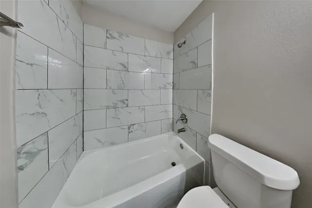 $2,000 | 7203 Towering Pine Lane, Richmond, TX 77469