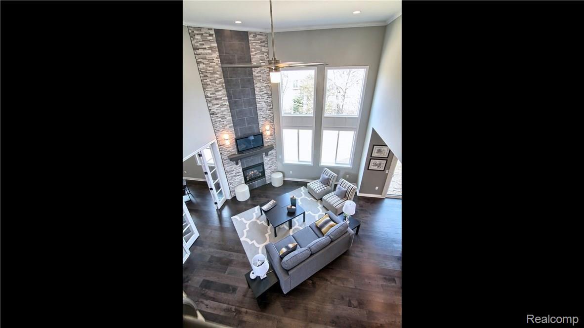53901 Jewell Road Utica, MI 48315 - Photo 23 of 32 Great_Room_From_Above.jpg