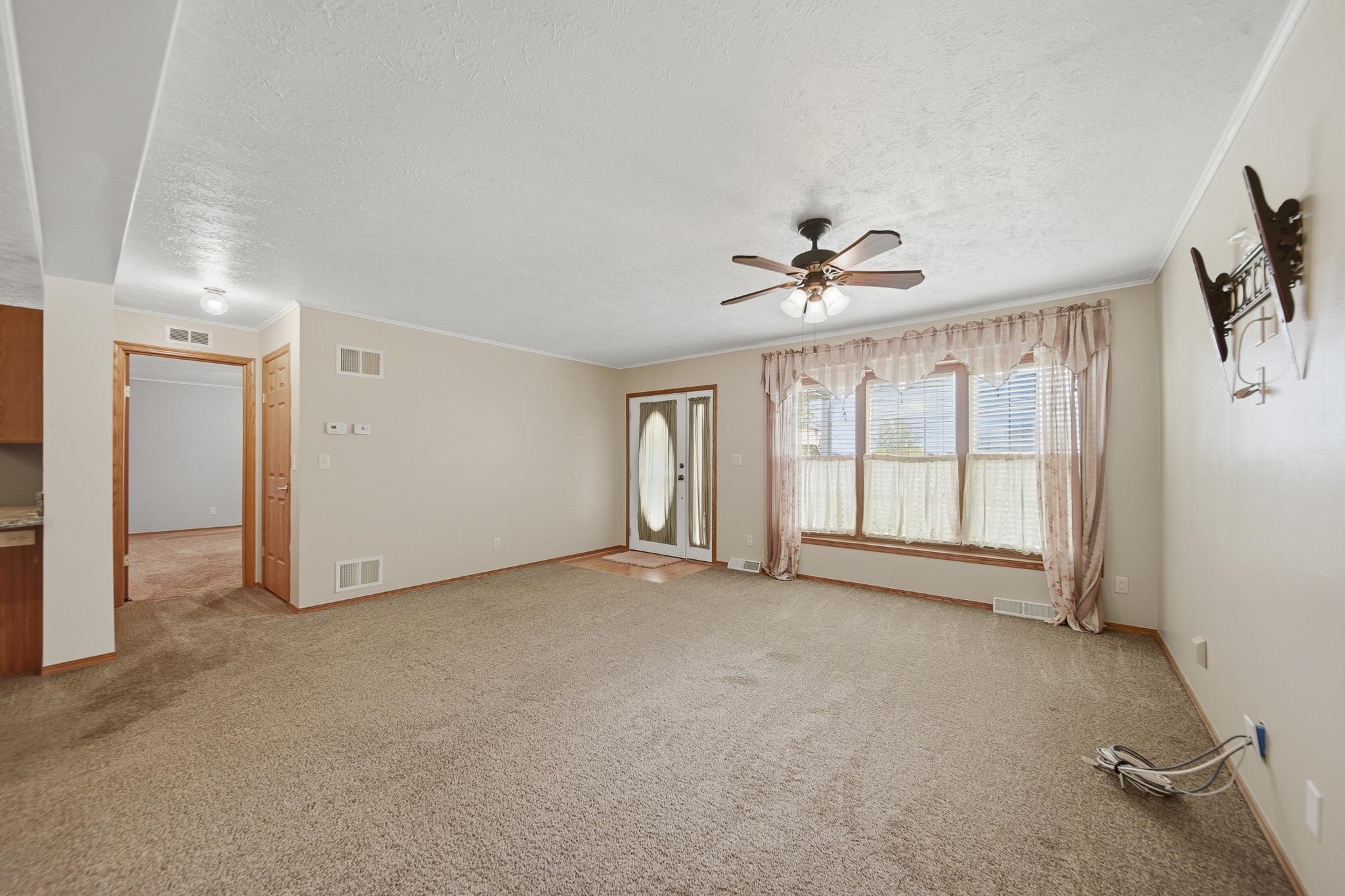 298 Highway 2 Dixon, IL 61021 - Photo 27 of 57