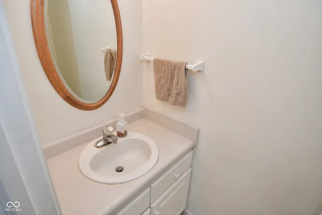 $285,000 | 2261 Goldeneye Circle, Indianapolis, IN 46234