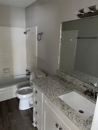 $1,000 | 1547 La Annie Drive, Baton Rouge, LA 70815