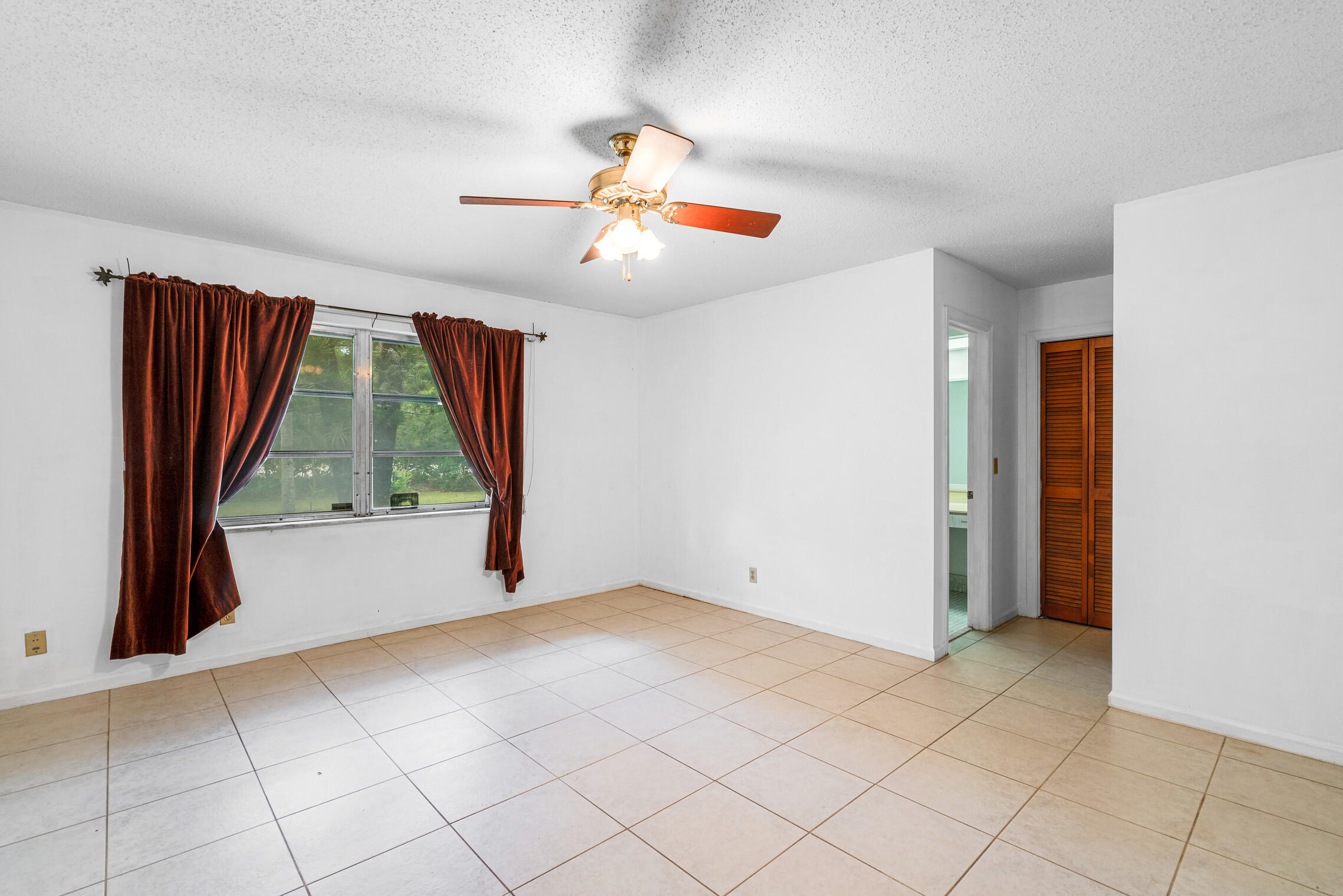 15707 Collecting Canal Road Loxahatchee Groves, FL 33470 - Photo 12 of 30 Primary Bathroom