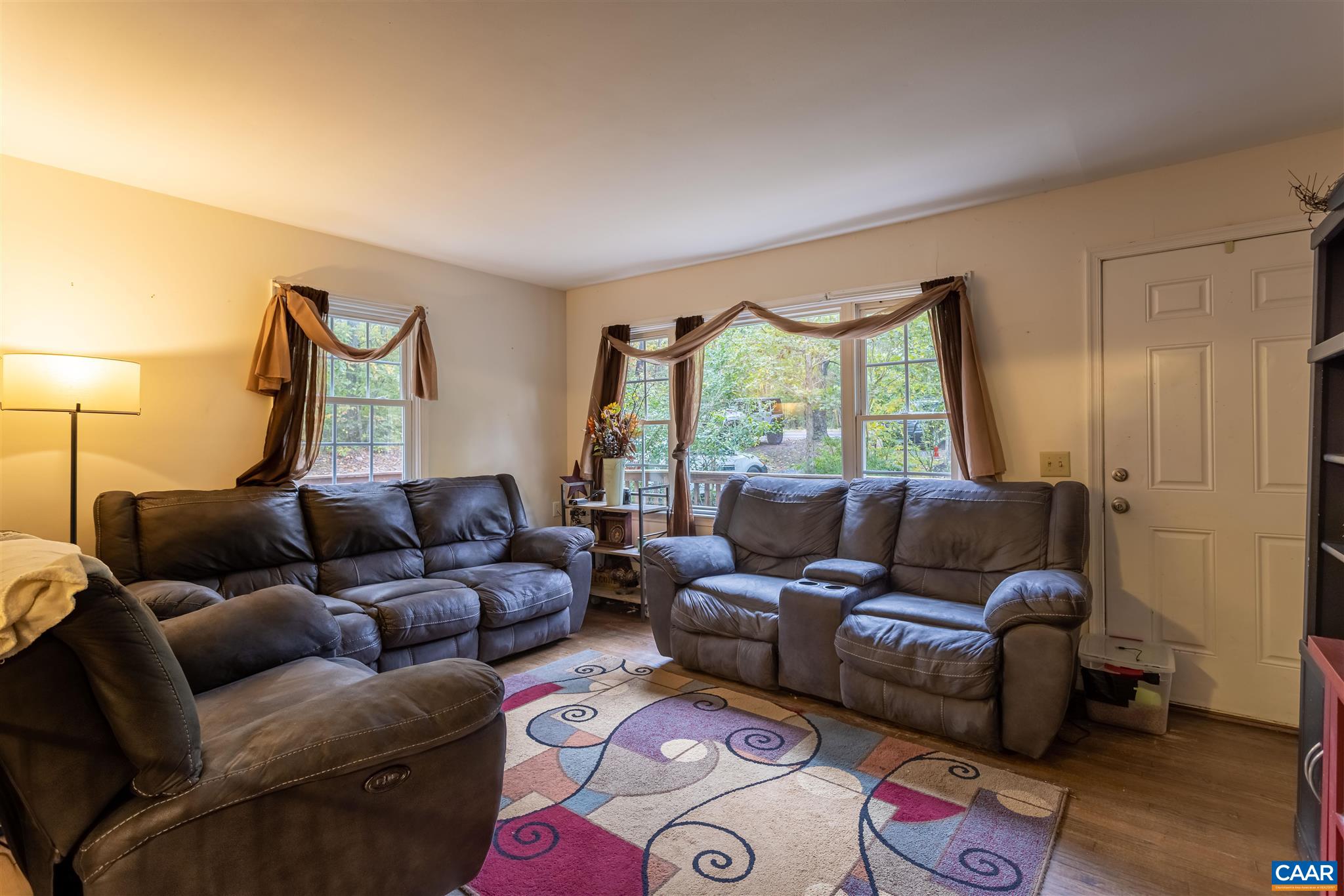2588 South Blue Ridge Turnpike Rochelle, VA 22738 - Photo 8 of 30 a living room with furniture and a window