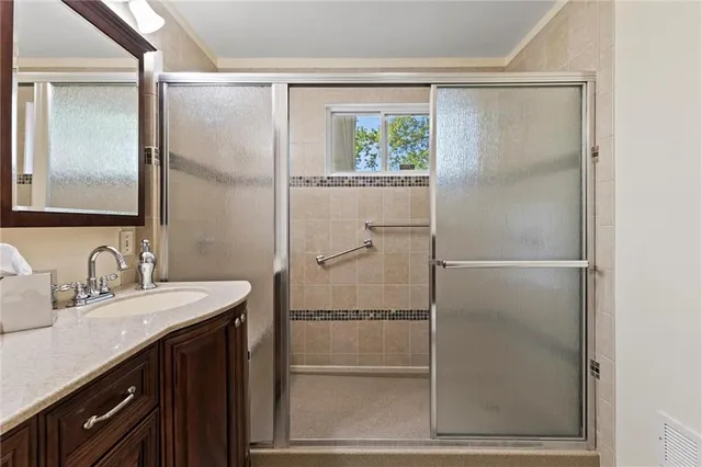 $275,000 | 8403 East 110 Terrace, Kansas City, MO 64134